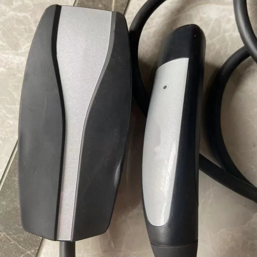 Original Part Charger Mobile Connector Charging Cable OEM 110v -250v Used